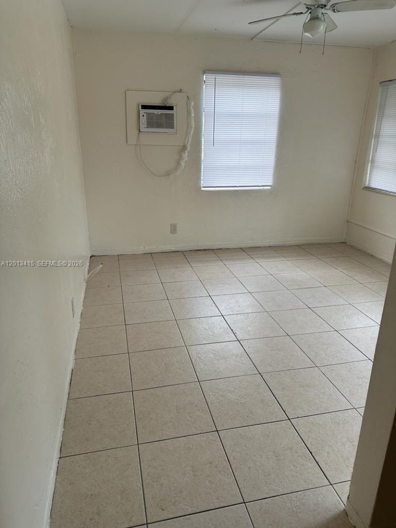 756 NW 5th St, Unit 1S, Hallandale Beach, FL 33009 Photo