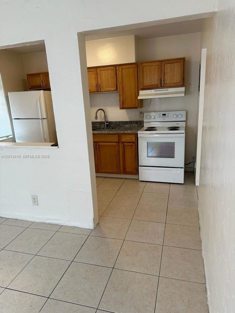 756 NW 5th St, Unit 1S, Hallandale Beach, FL 33009 Photo