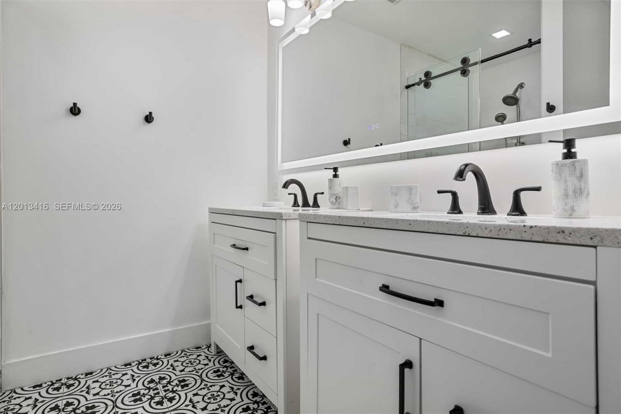 746 NE 90th St , Unit 606, Miami, FL 33138 Photo