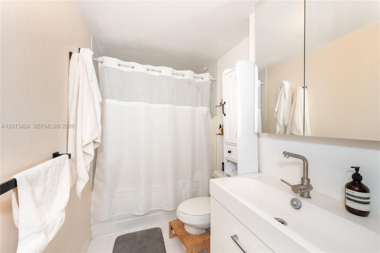 690 SW 1st Ct , Unit 1034, Miami, FL 33130 Photo