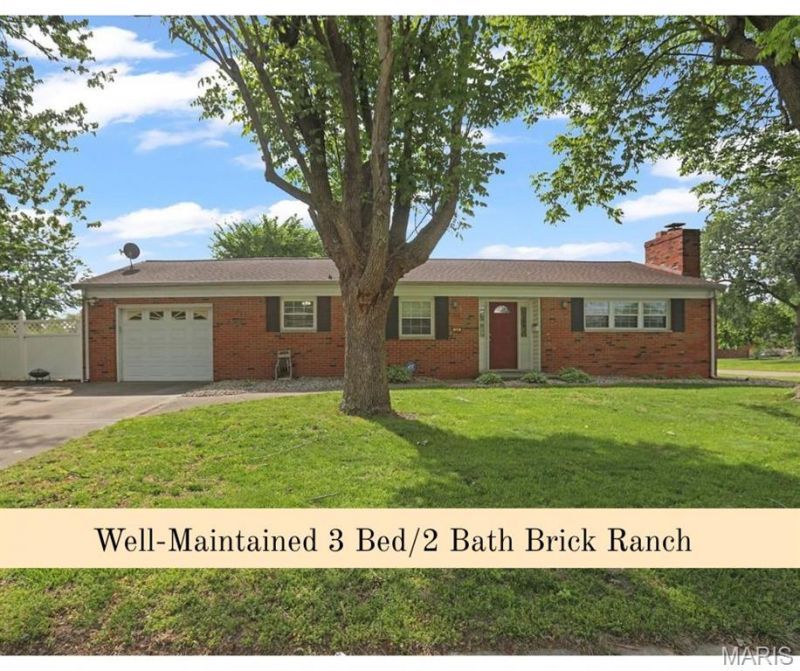 59 Janine Court, Granite City, IL 62040 Main Photo