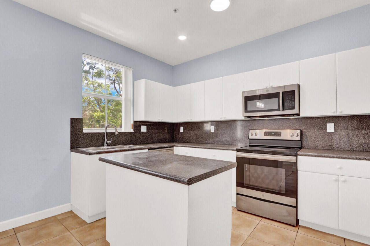 3904 Shoma Drive, Royal Palm Beach, FL 33414 Photo