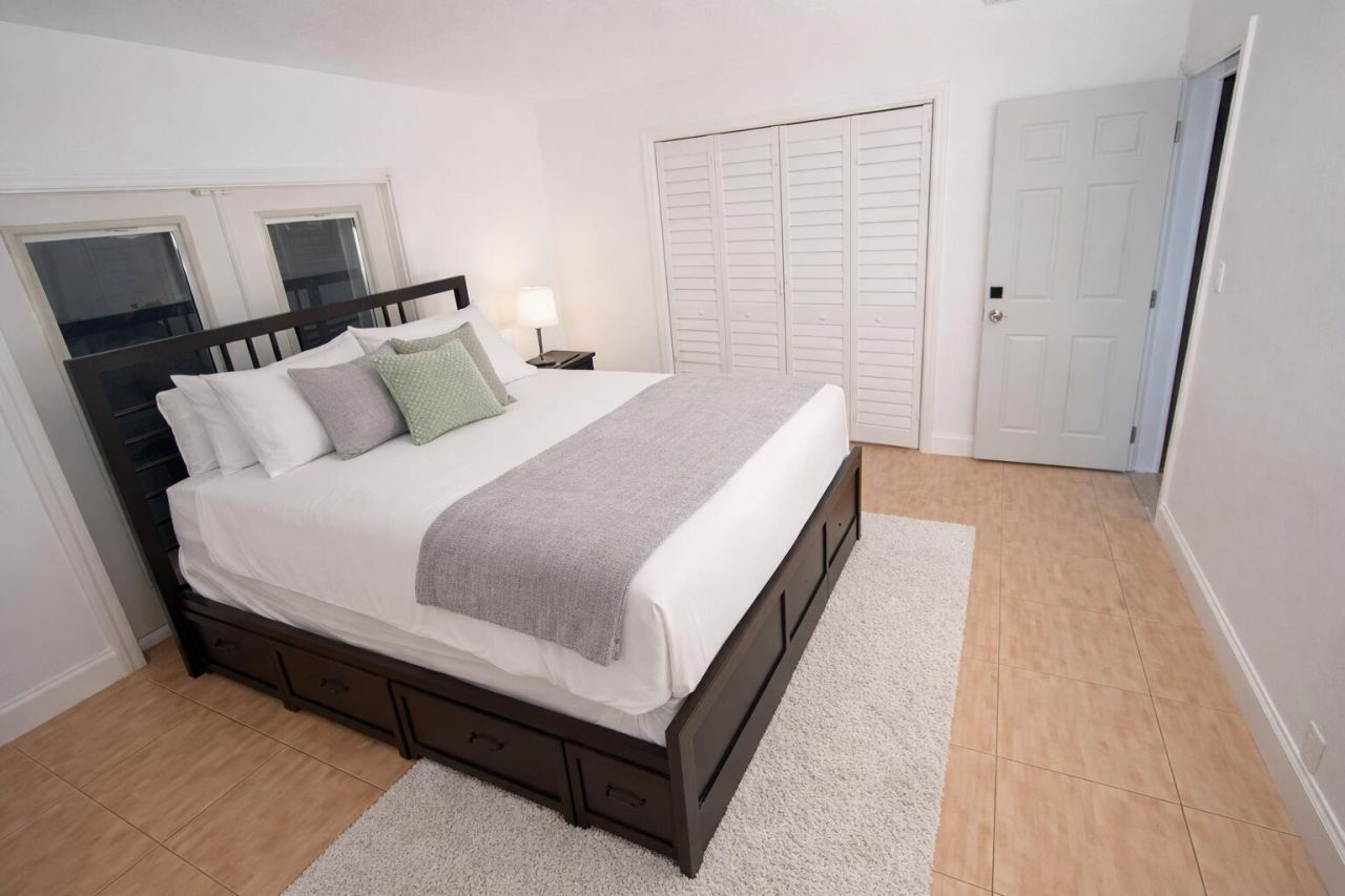 629 Selkirk Street, West Palm Beach, FL 33405 Photo