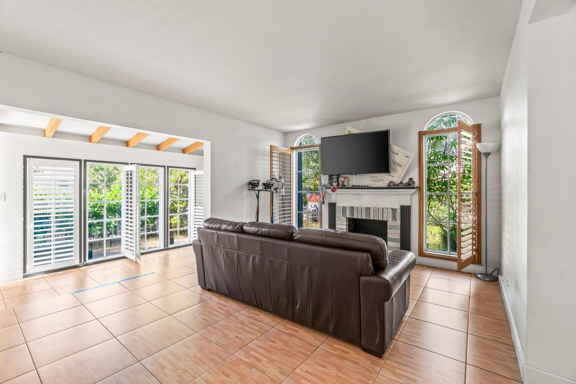 629 Selkirk Street, West Palm Beach, FL 33405 Photo