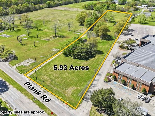 13691 Plank Rd, Baker, LA 70714