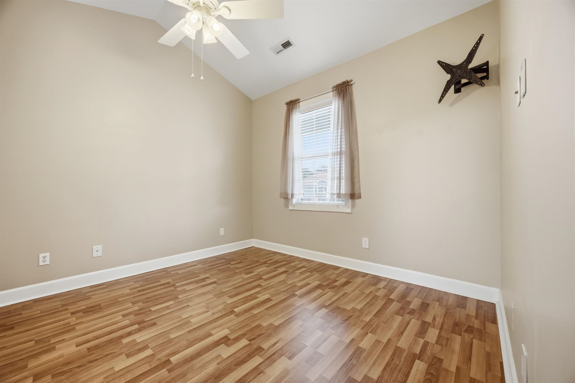 4647 Wild Iris Dr.  Photo 17