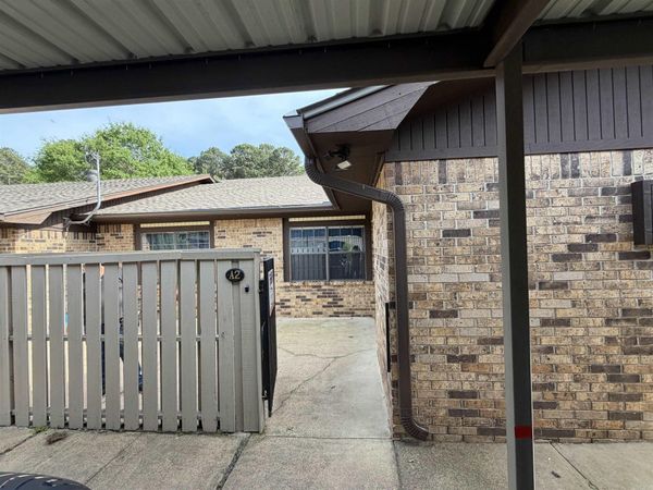 109 Indian Hills Street , Hot Springs, AR 71913