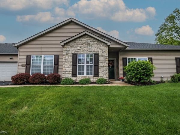 1926 University Commons Drive SE, Massillon, OH 44646