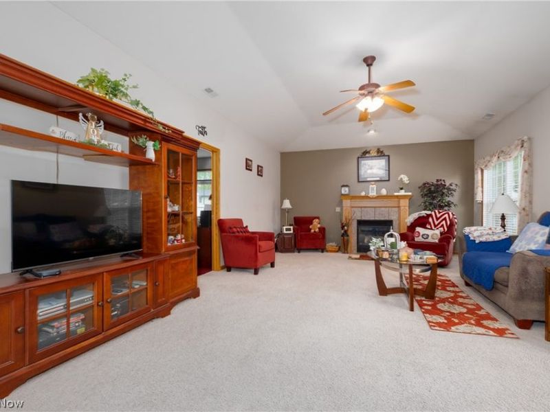 1926 University Commons Drive SE, Massillon, OH 44646 Photo 9
