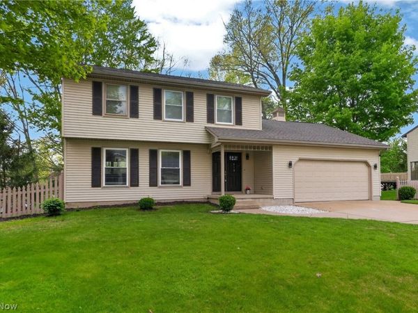 510 W Regency Circle, Canfield, OH 44406