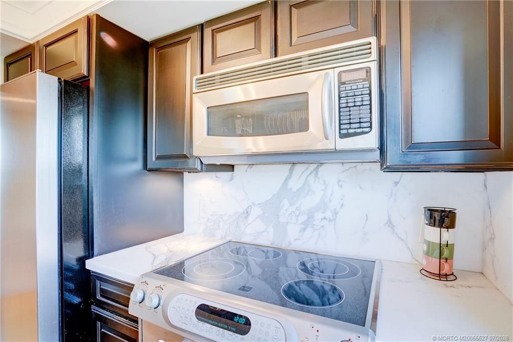 40 NE Plantation Road, Unit 110, Stuart, FL 34996 Photo