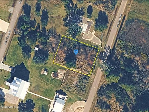 122 Dogwood Road, Bay Saint Louis, MS 39520