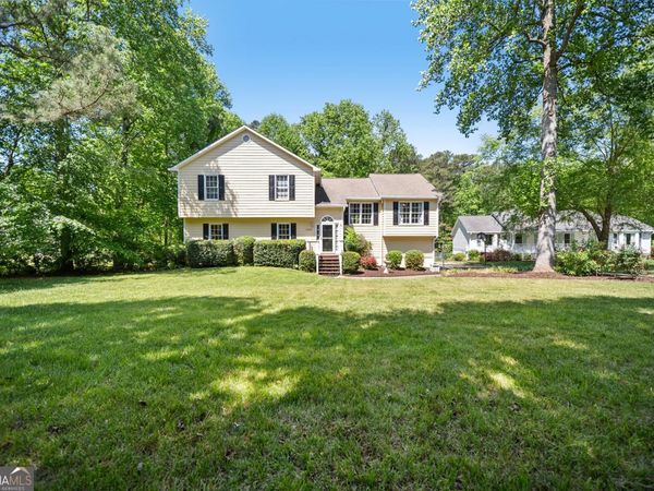 3933 Marguerite Drive NW, Acworth, GA 30101