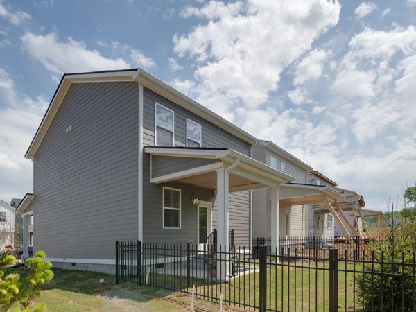 1105 Marlowe Lndg, Nashville, TN 37207