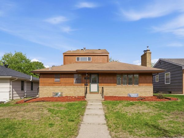 6048 Dupont Avenue S, Minneapolis, MN 55419