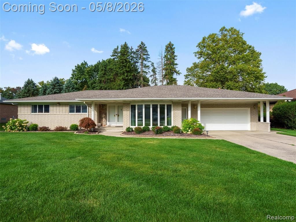 38523 Manchester Street, Clinton Township, MI 48036 Main Photo