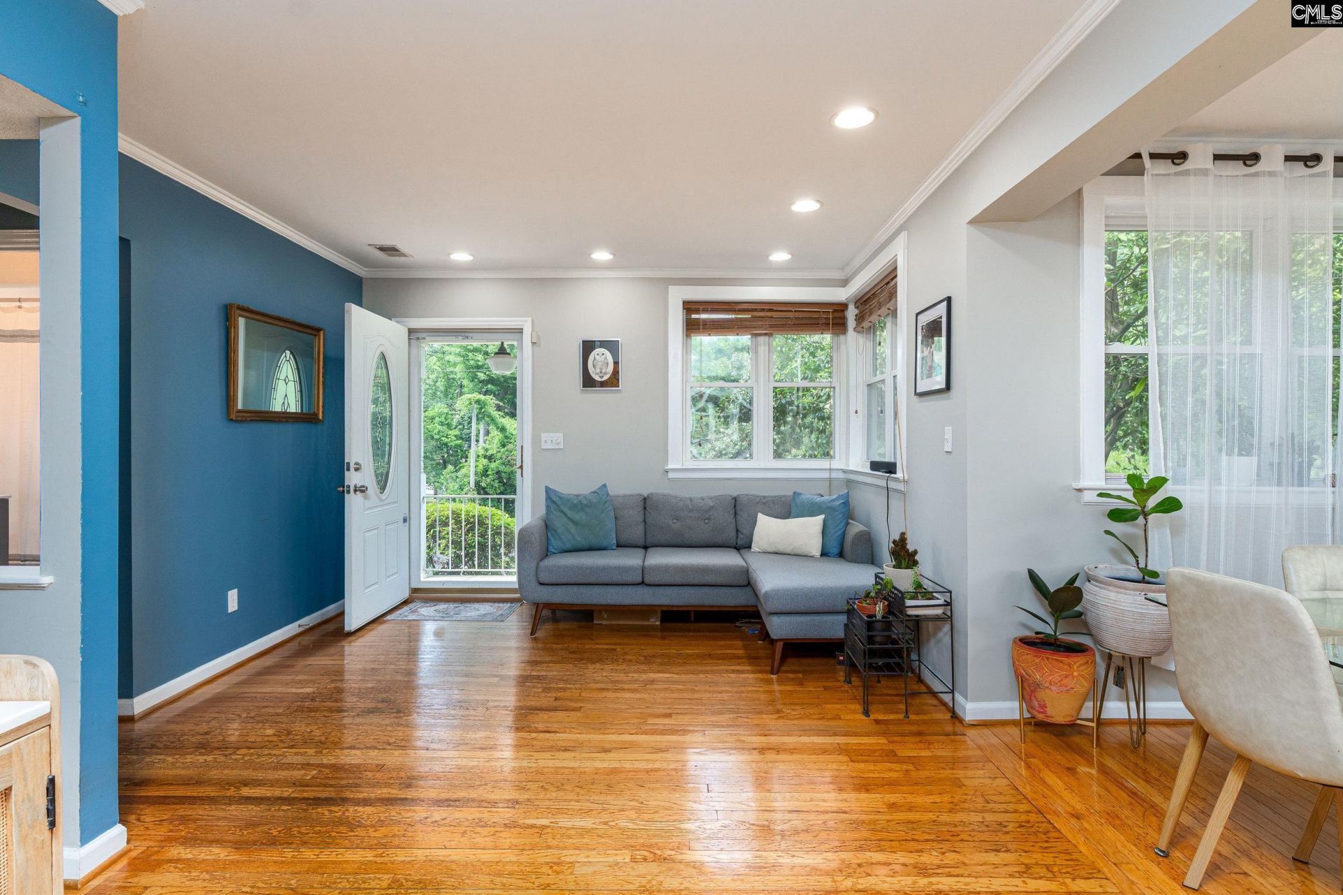 1010 Timrod Street  Photo 5