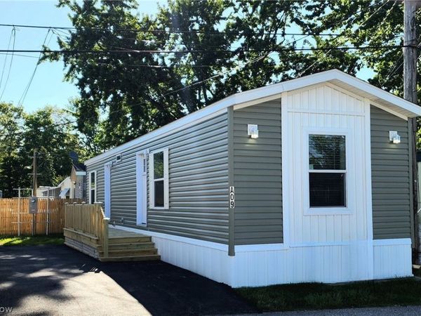9151 Mentor Avenue, Unit A09, Mentor, OH 44060