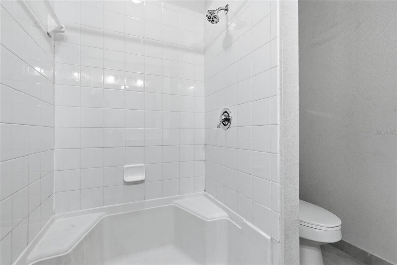 9875 Meadow Field Circle, Tampa, FL 33626 Photo