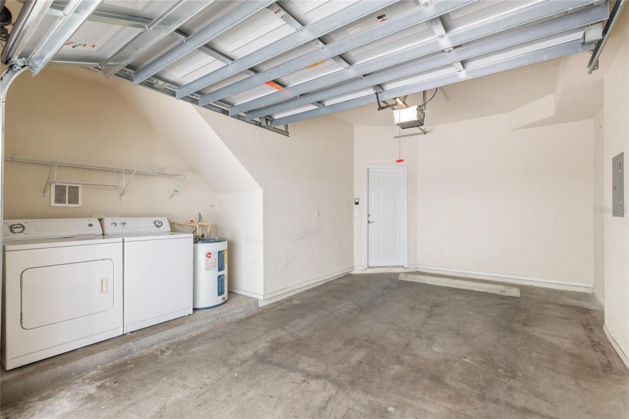 9875 Meadow Field Circle, Tampa, FL 33626 Photo