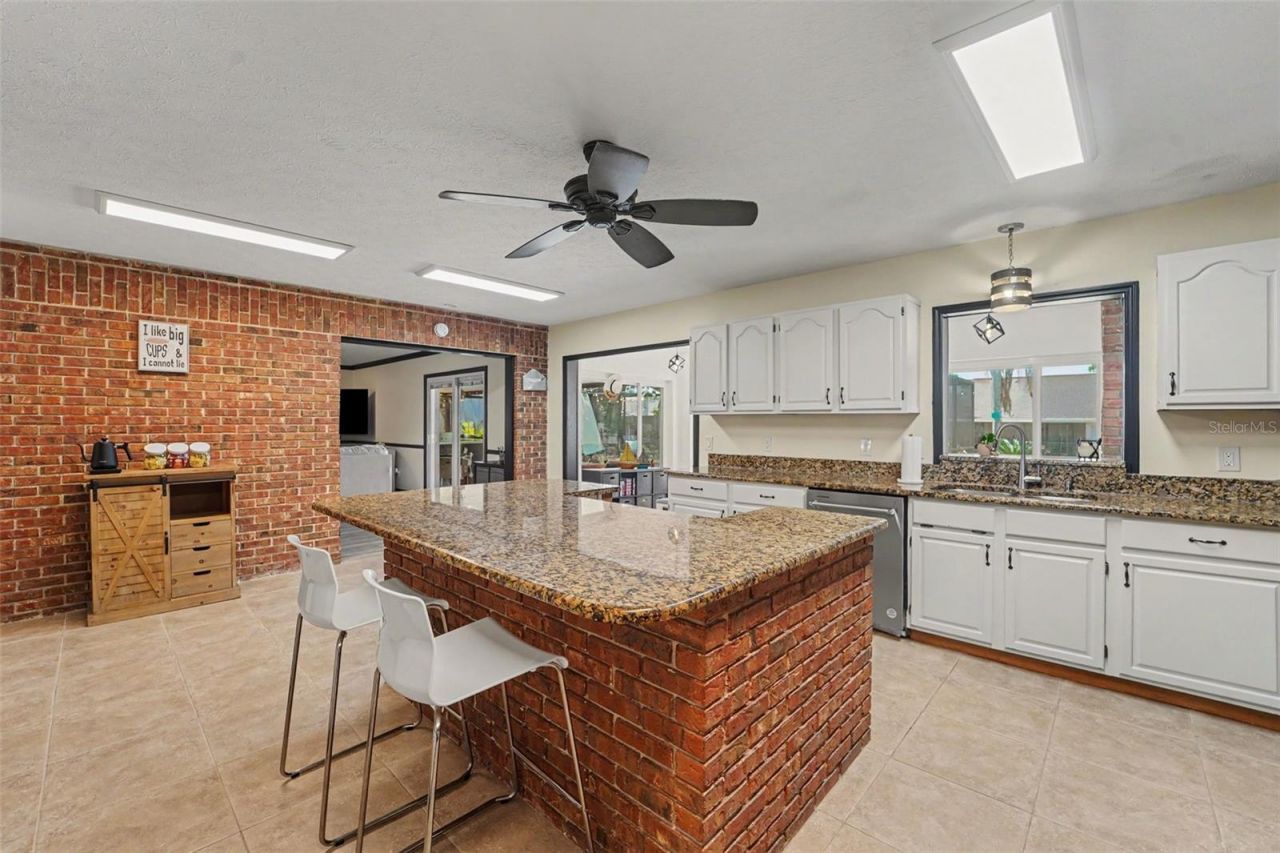 717 Camrose Drive, Brandon, FL 33510 Photo