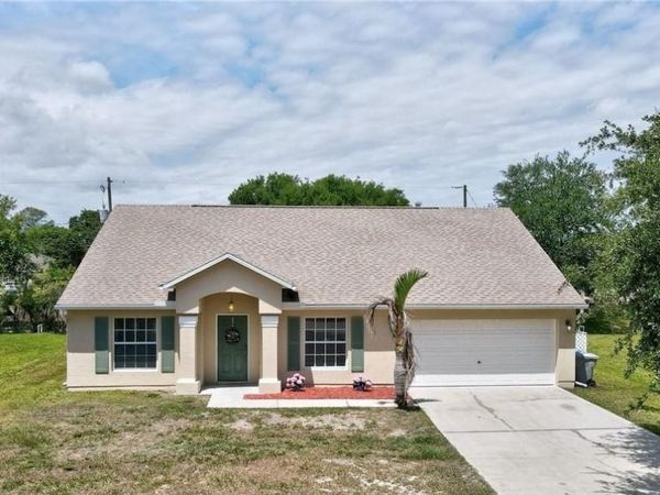 8465 101st Avenue, Vero Beach, FL 32967