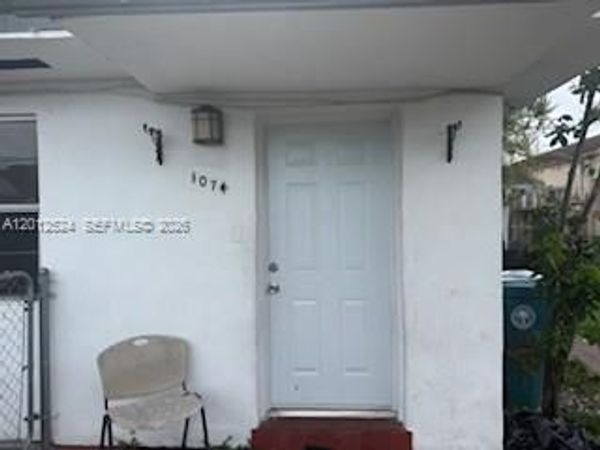 1074 NW 27th St , Miami, FL 33127