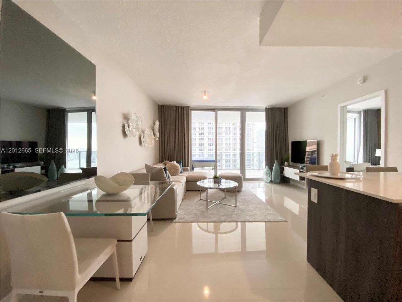 488 NE 18th St , Unit 3704, Miami, FL 33132 Photo