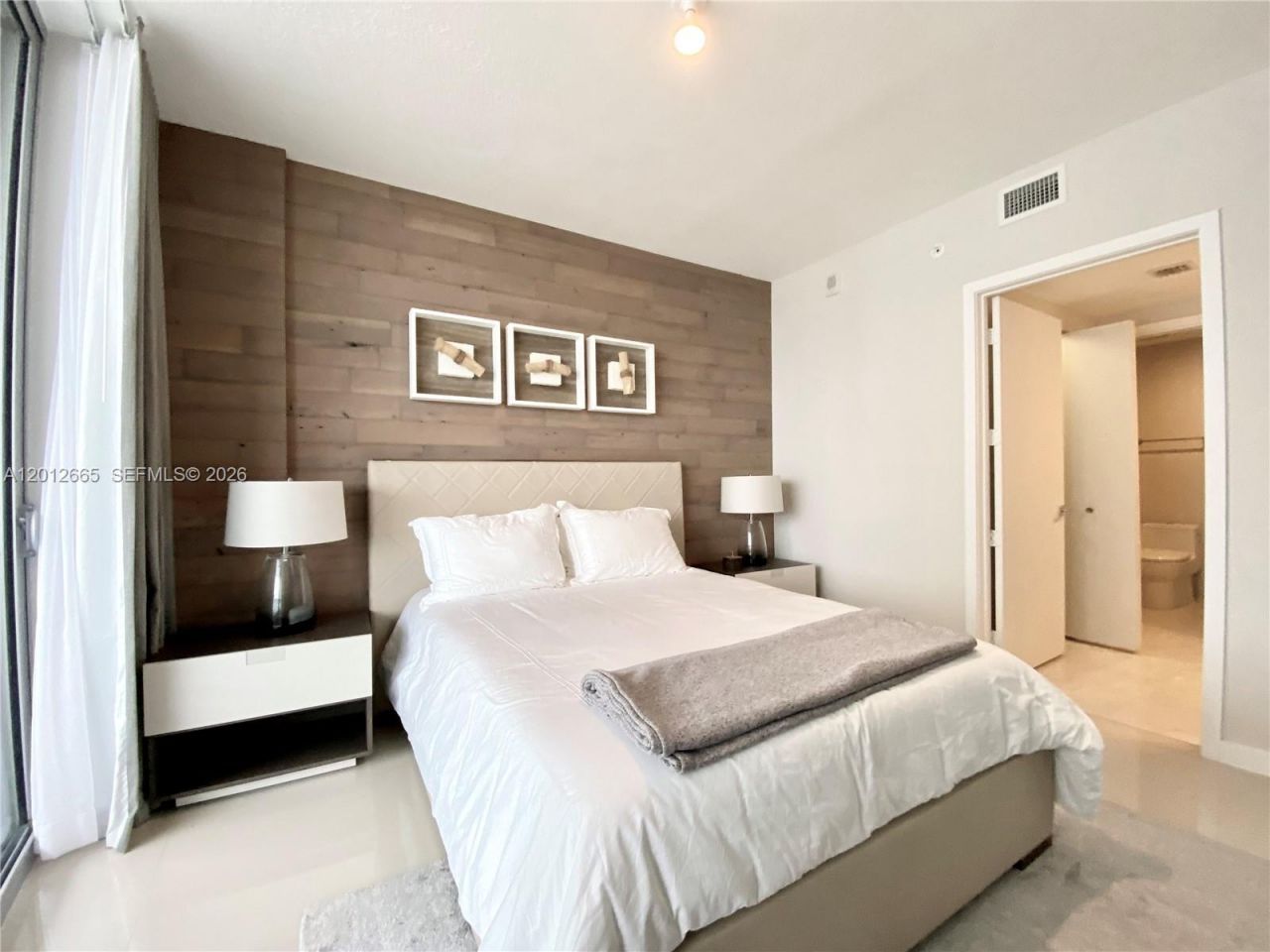488 NE 18th St , Unit 3704, Miami, FL 33132 Photo