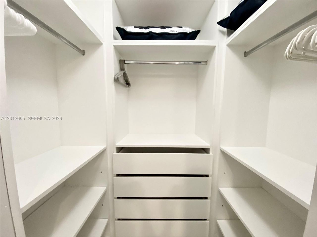 488 NE 18th St , Unit 3704, Miami, FL 33132 Photo