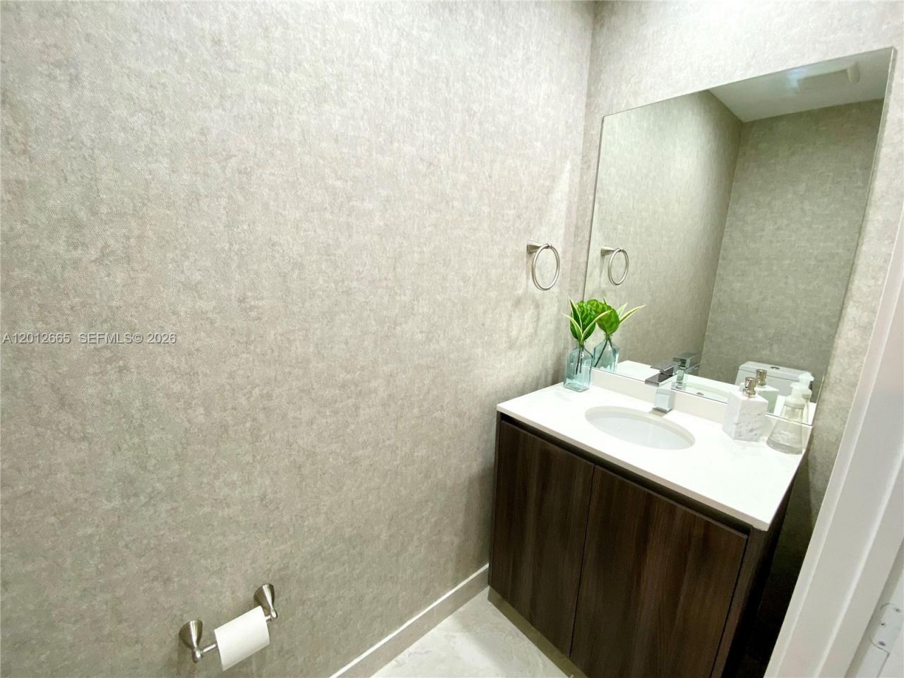 488 NE 18th St , Unit 3704, Miami, FL 33132 Photo