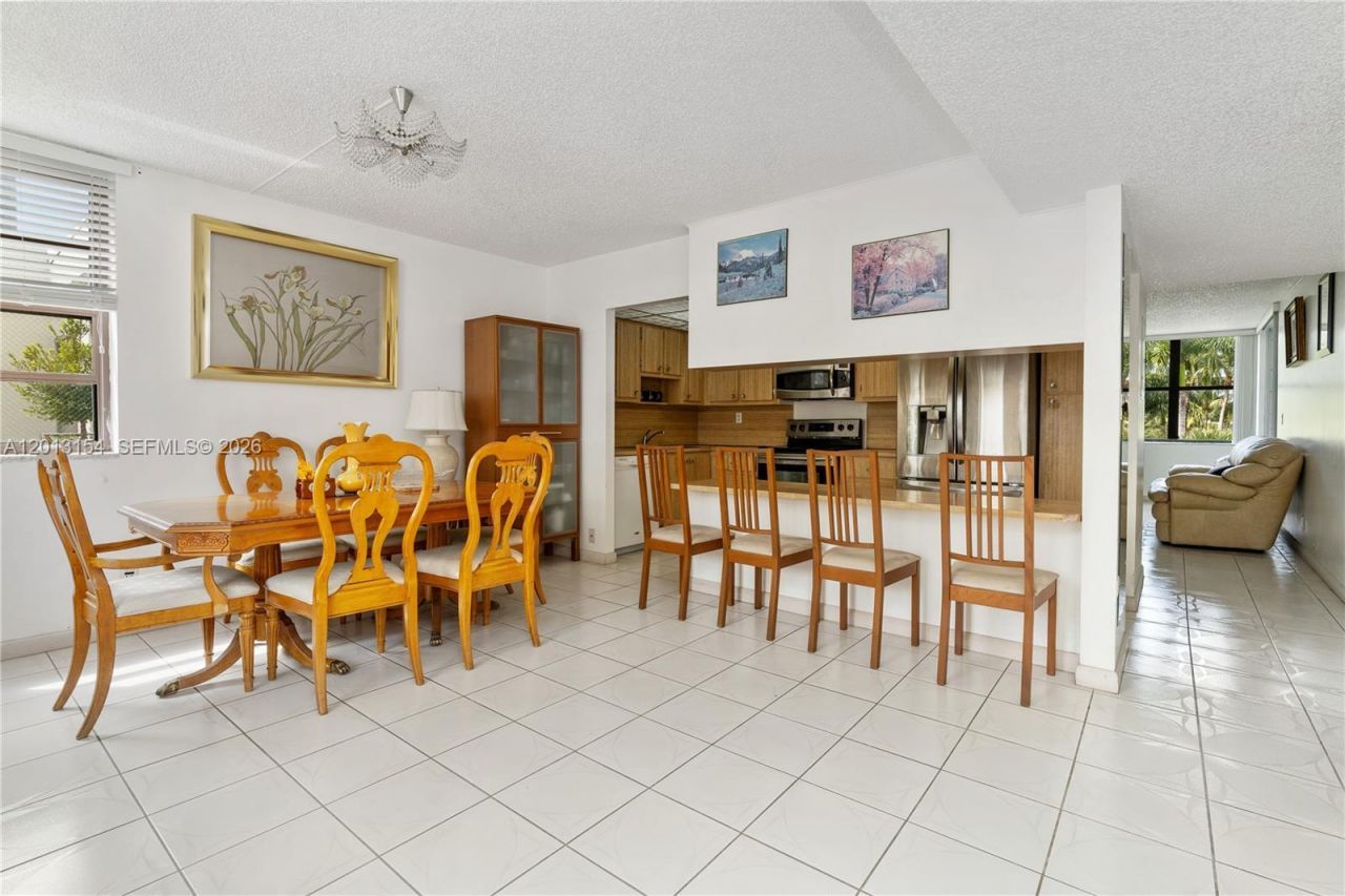 20401 NE 30th Ave , Unit 416-8, Aventura, FL 33180 Photo