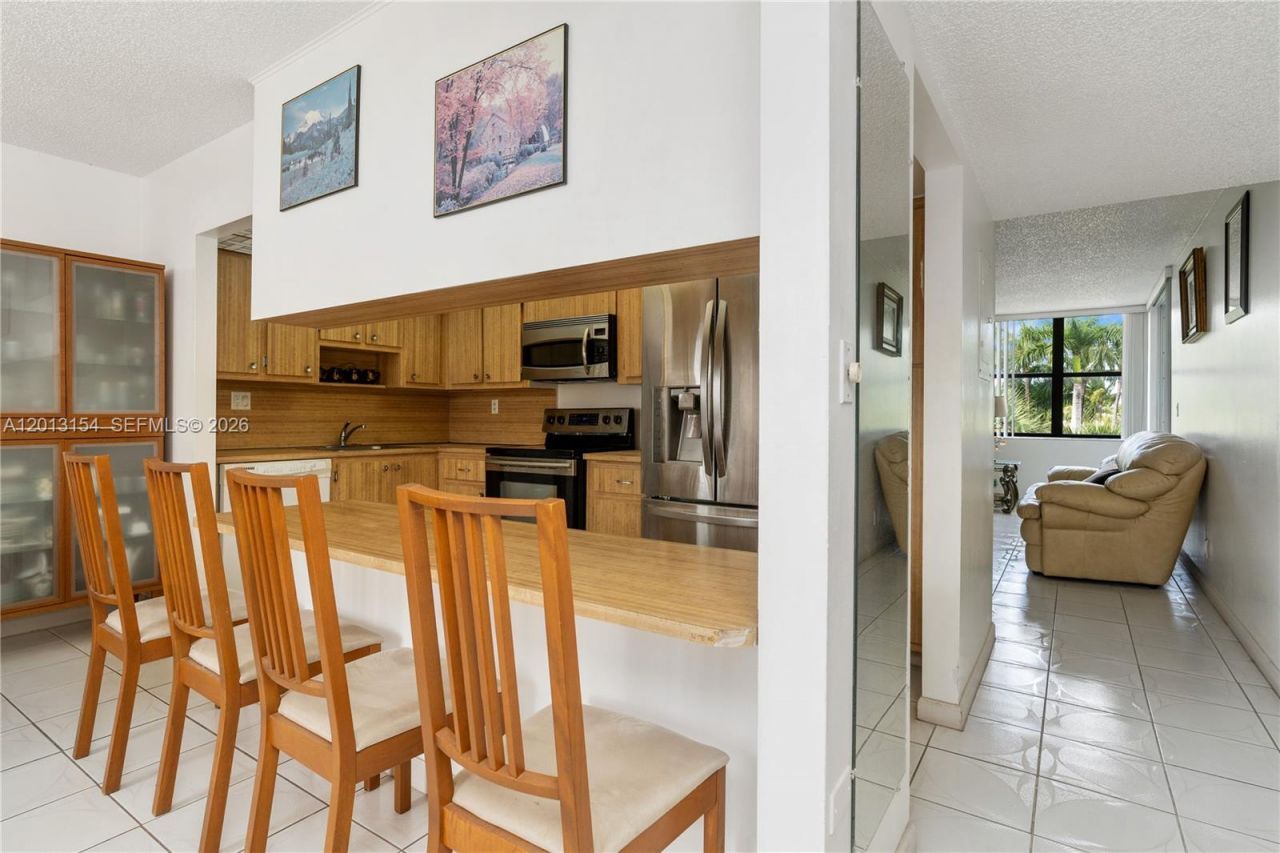 20401 NE 30th Ave , Unit 416-8, Aventura, FL 33180 Photo