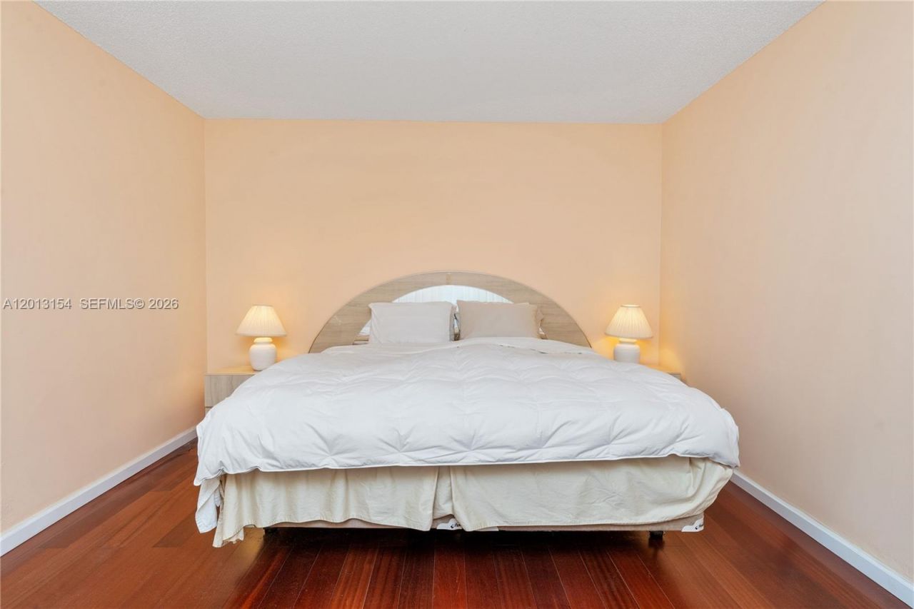 20401 NE 30th Ave , Unit 416-8, Aventura, FL 33180 Photo