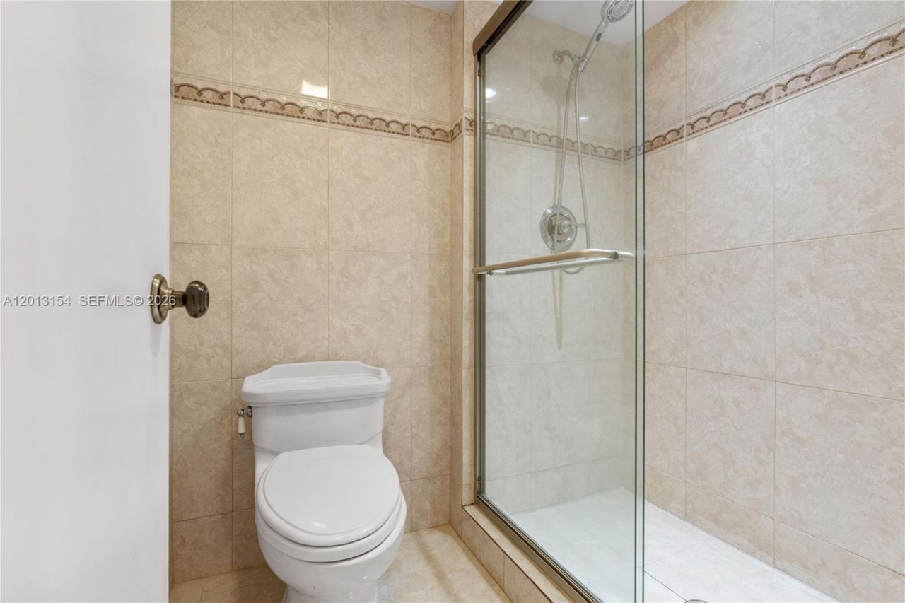 20401 NE 30th Ave , Unit 416-8, Aventura, FL 33180 Photo