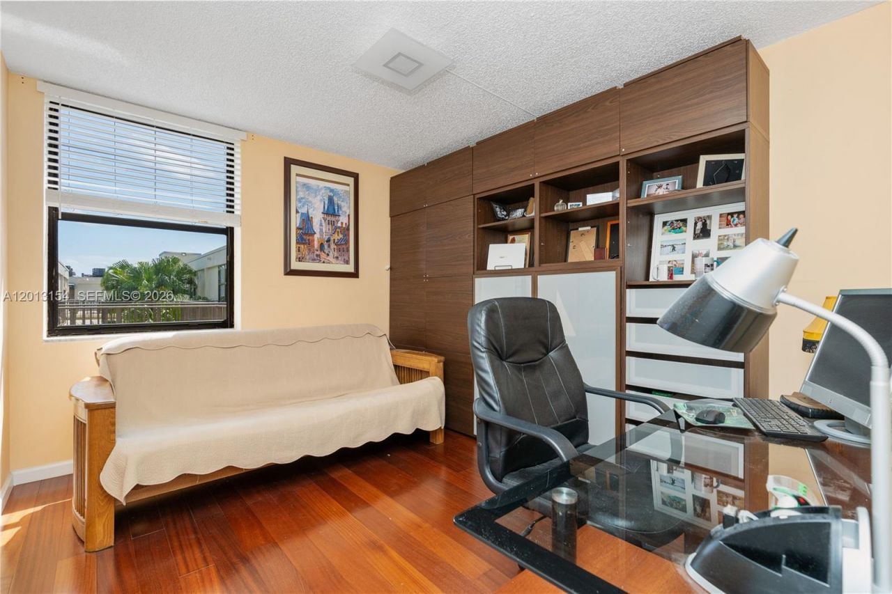 20401 NE 30th Ave , Unit 416-8, Aventura, FL 33180 Photo