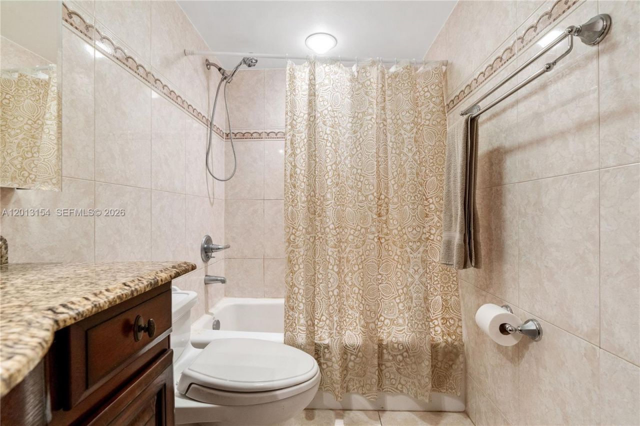 20401 NE 30th Ave , Unit 416-8, Aventura, FL 33180 Photo