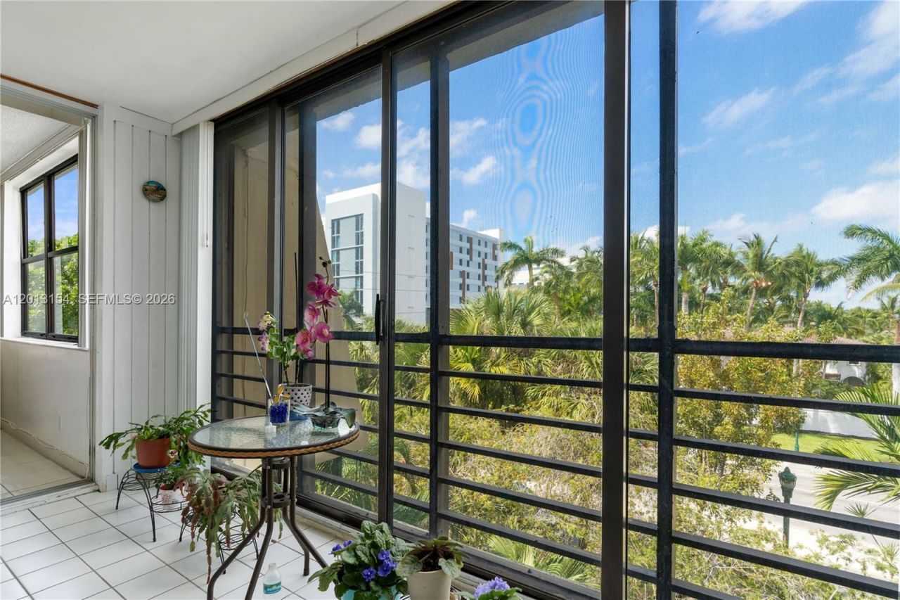 20401 NE 30th Ave , Unit 416-8, Aventura, FL 33180 Photo