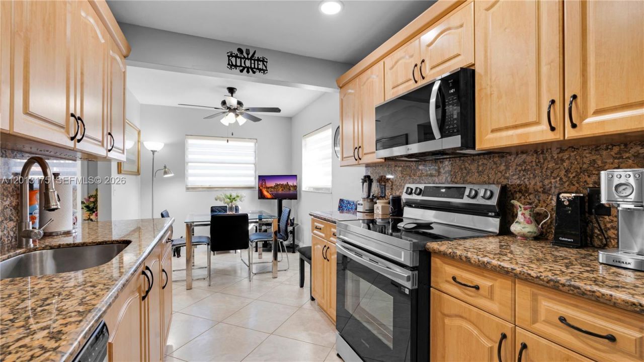 13000 SW 15th Ct, Unit 101U, Pembroke Pines, FL 33027 Photo
