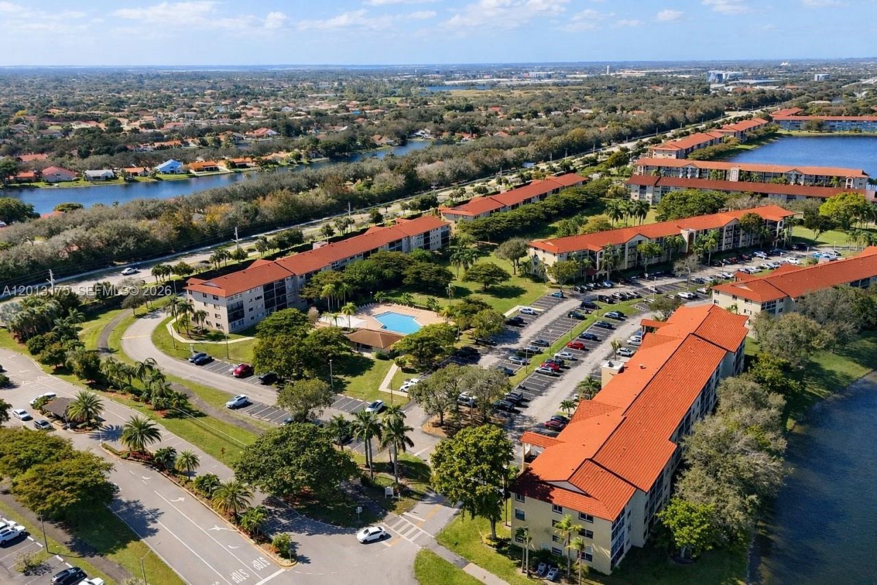 13000 SW 15th Ct , Unit 101U, Pembroke Pines, FL 33027 Photo