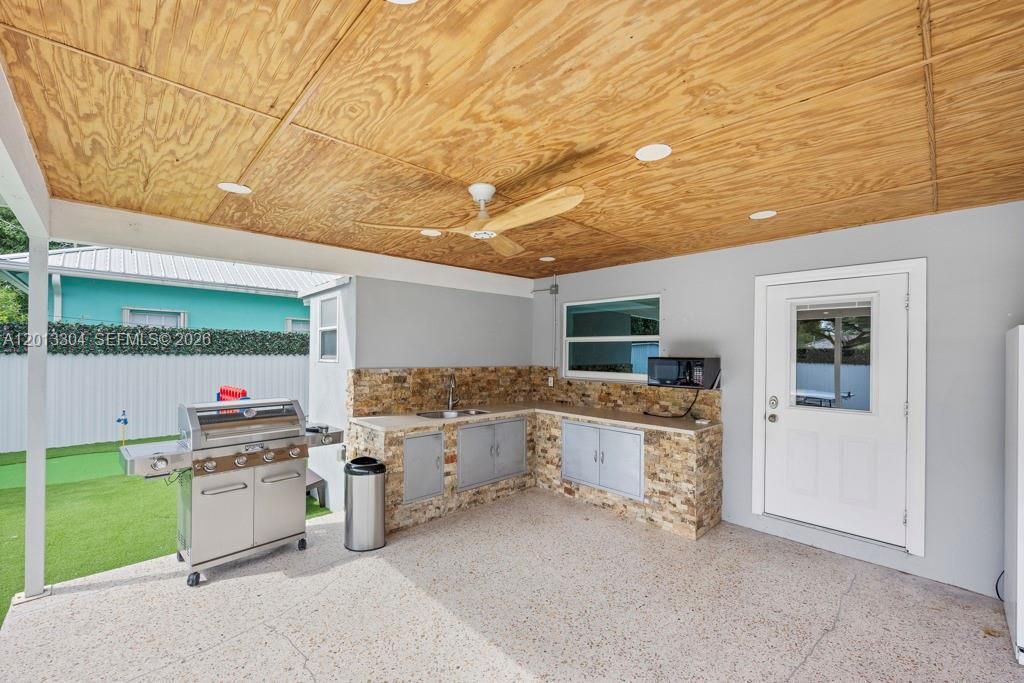 2128 Dock St , West Palm Beach, FL 33401 Photo