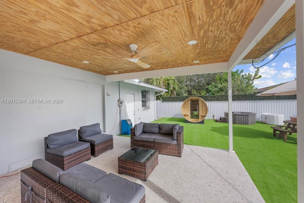 2128 Dock St , West Palm Beach, FL 33401 Photo