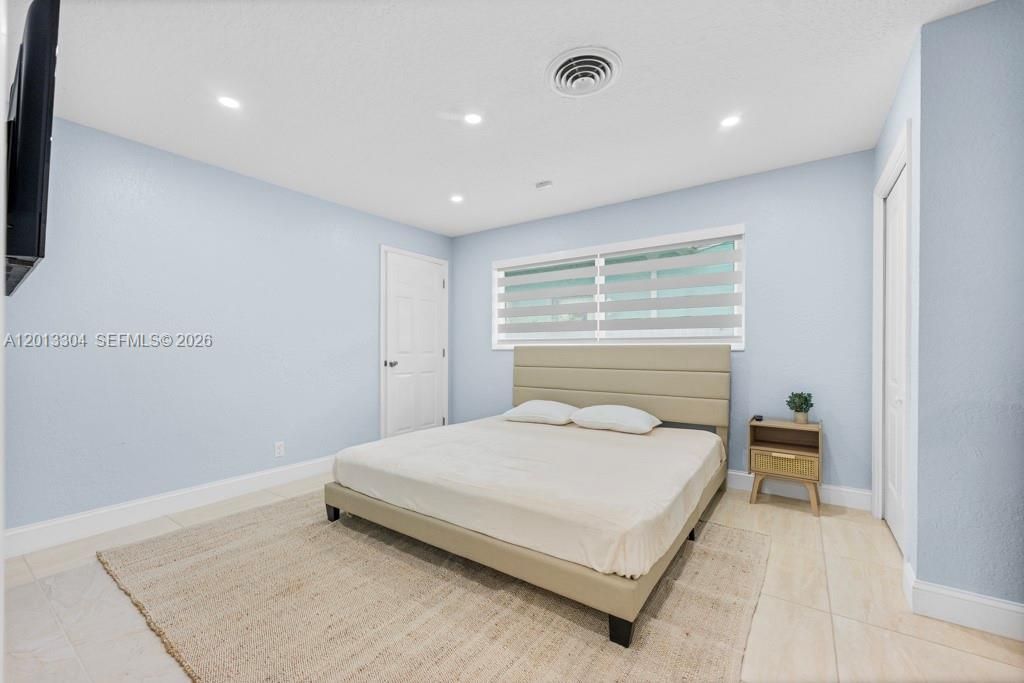 2128 Dock St , West Palm Beach, FL 33401 Photo