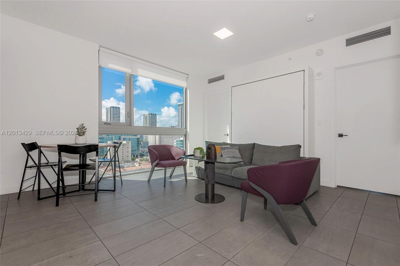 227 NE 2nd St , Unit 2206, Miami, FL 33132 Photo