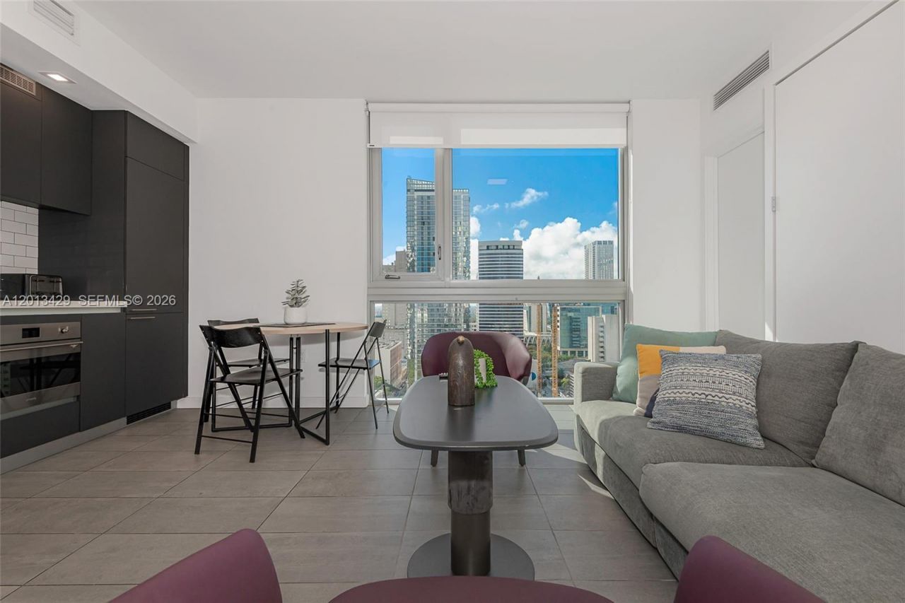 227 NE 2nd St , Unit 2206, Miami, FL 33132 Photo