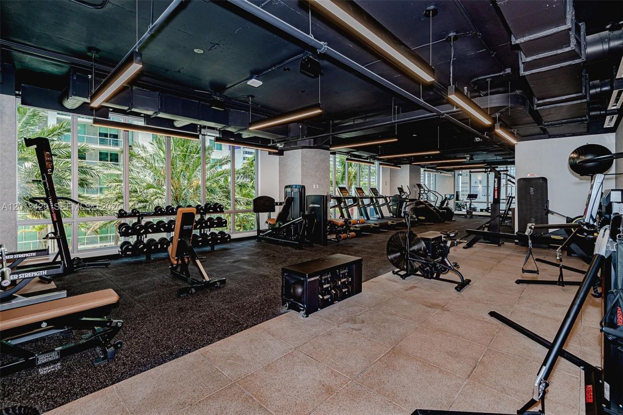 227 NE 2nd St , Unit 2206, Miami, FL 33132 Photo