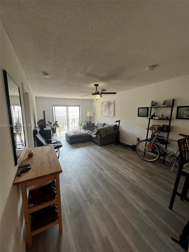 950 Euclid Ave , Unit 211, Miami Beach, FL 33139 Photo
