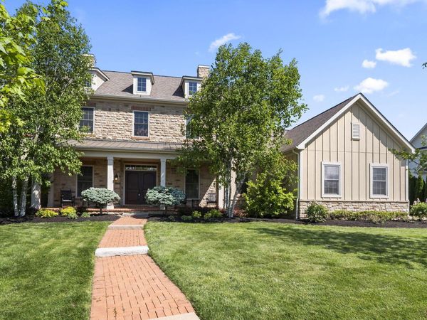 7134 Wilton Chase Street, Dublin, OH 43017