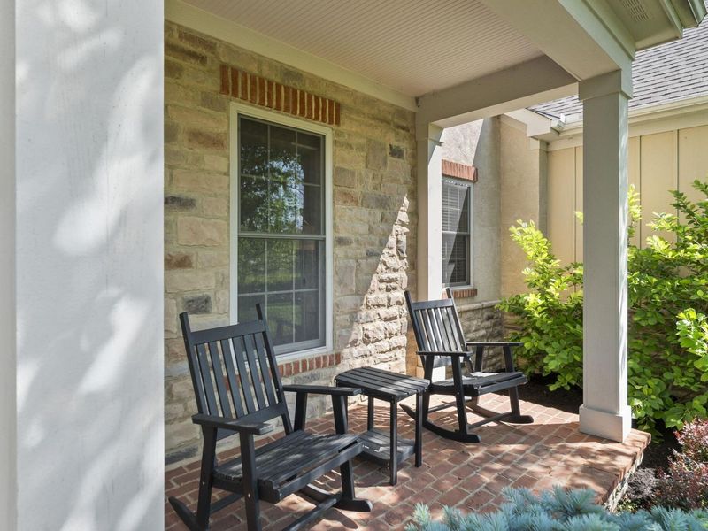 7134 Wilton Chase Street, Dublin, OH 43017 Photo 4