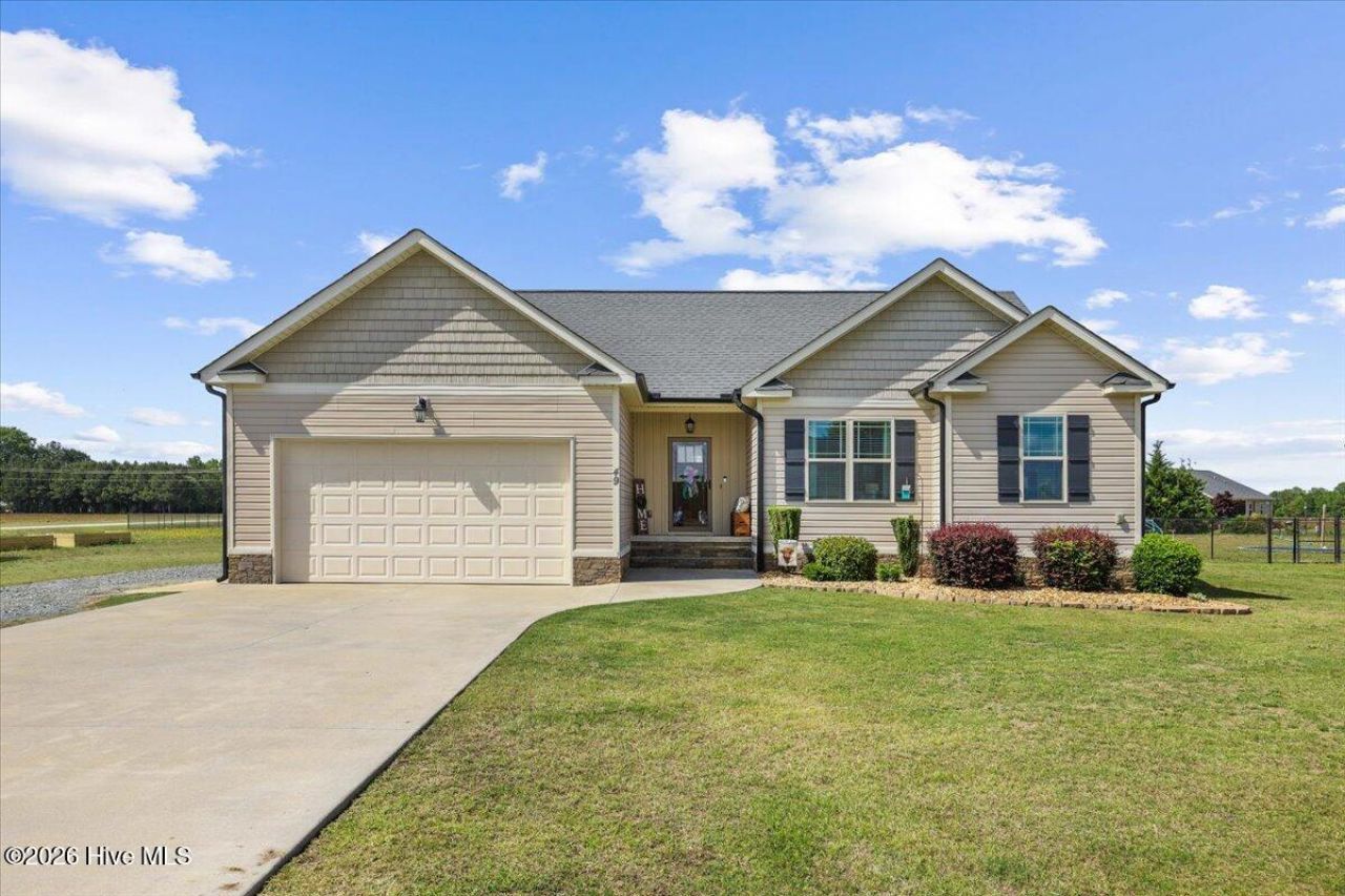 49 Sentinel Court, Smithfield, NC 27577 Main Photo